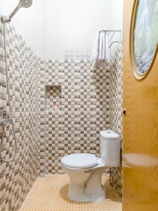 Reddoorz At Joyce Guest House Medan Ngoại thất bức ảnh